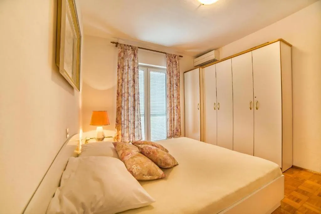Apartman Lidija Novi Vinodolski Croatia